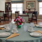 6-pittsburg-senior-living-elegant-dining