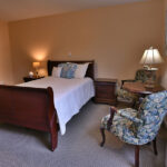 14-Dogwood-Bend-Resident-Studio