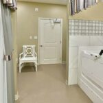 19-Foxberry-Terrace-Arbors-Assisted-Bathing