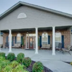 2-spring-hill-assisted-living-front-porch