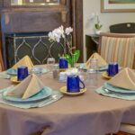 5-family-style-dining-cuba-memory-care