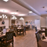8-Dining-at-Dogwood-Bend